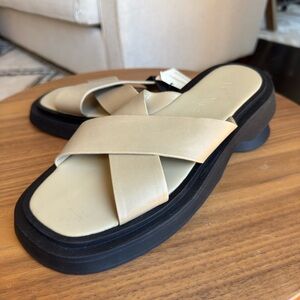 MANGO Women's beige Slide Sandals